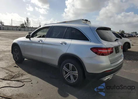 2018 Mercedes-Benz Glc 300 4Matic z USA, uszkodzony, nr VIN WDC0G4KB2JV102108